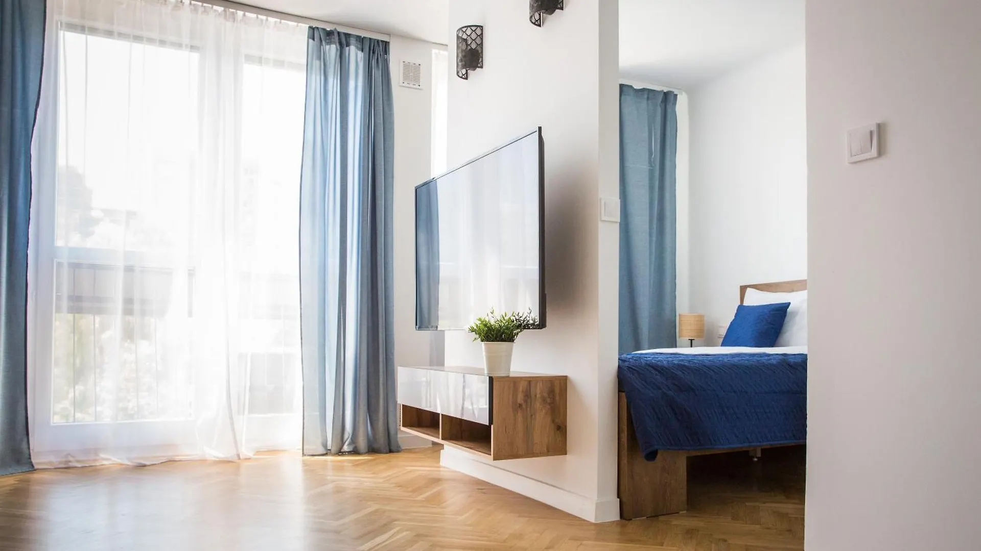 City Center Pereca, Next To Warsaw'S Business District & Metro Onz, By Warsawskyline Apartments Polen