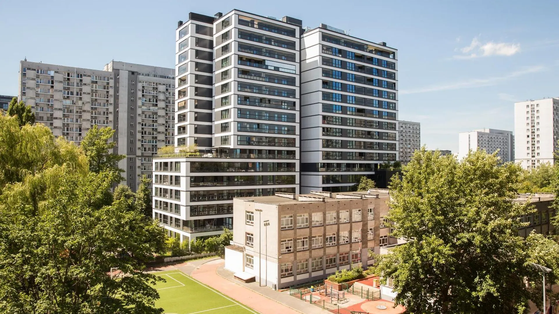 City Center Pereca, Next To Warsaw'S Business District & Metro Onz, By Warsawskyline Apartments Polska